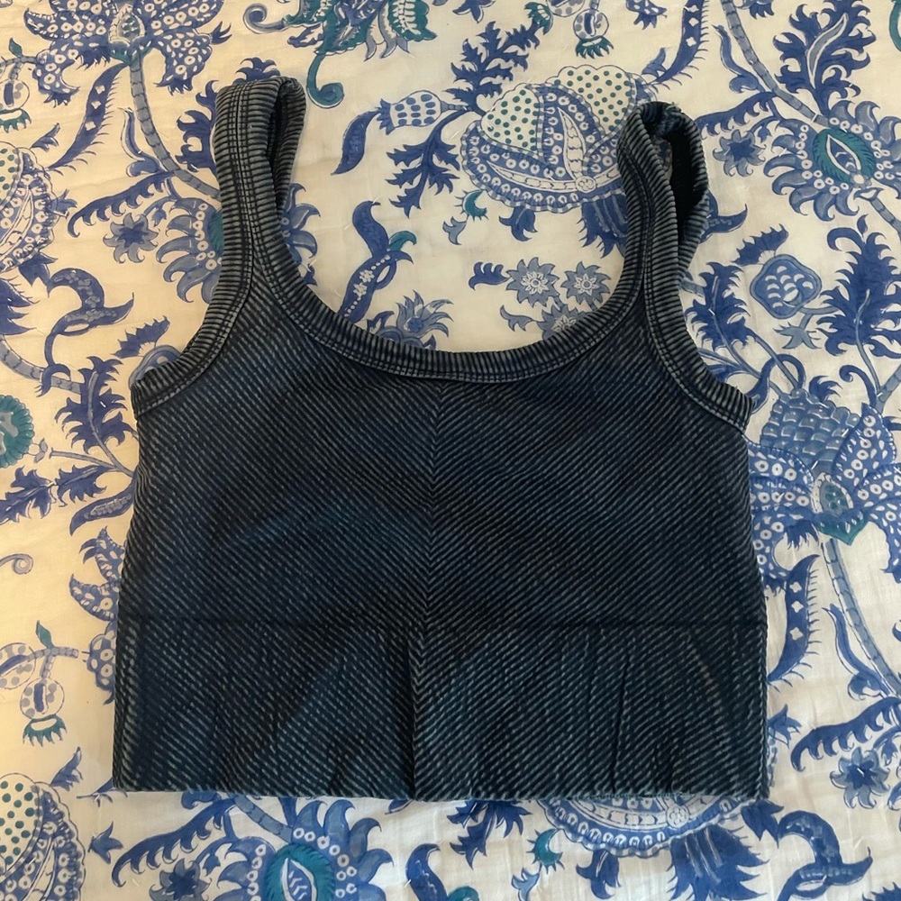 Blue ribbed tank!!